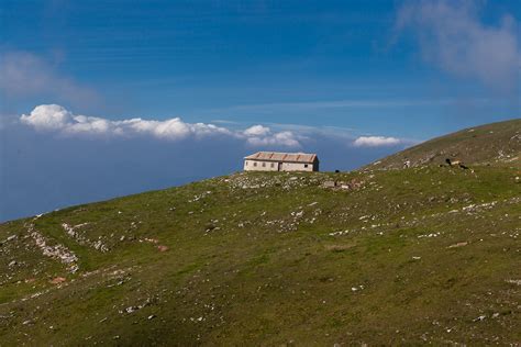 Rifugio Mondini via Prada Alta, Veneto, Italy 